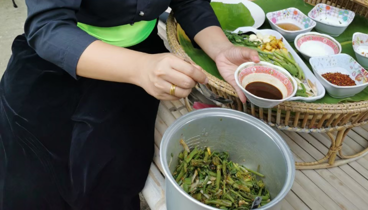 Activity for cooking Thai Lue food