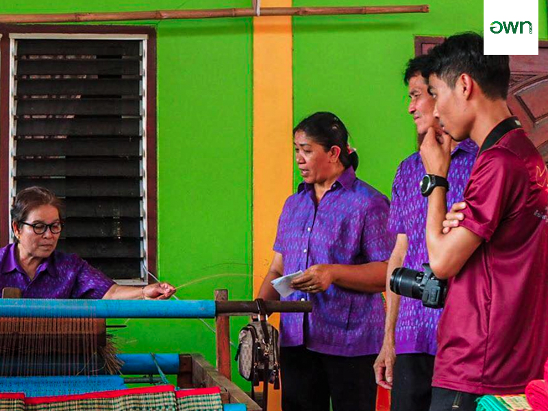 Activity for weaving cloth and mat