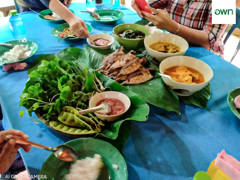 ทำอาหารท้องถิ่น