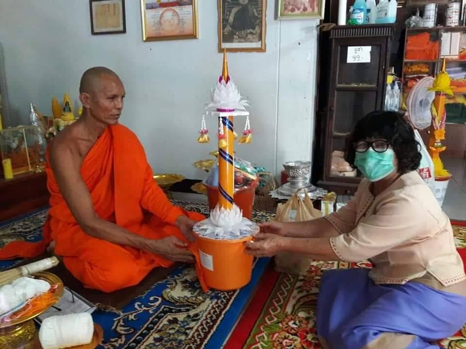 วันเข้าพรรษา