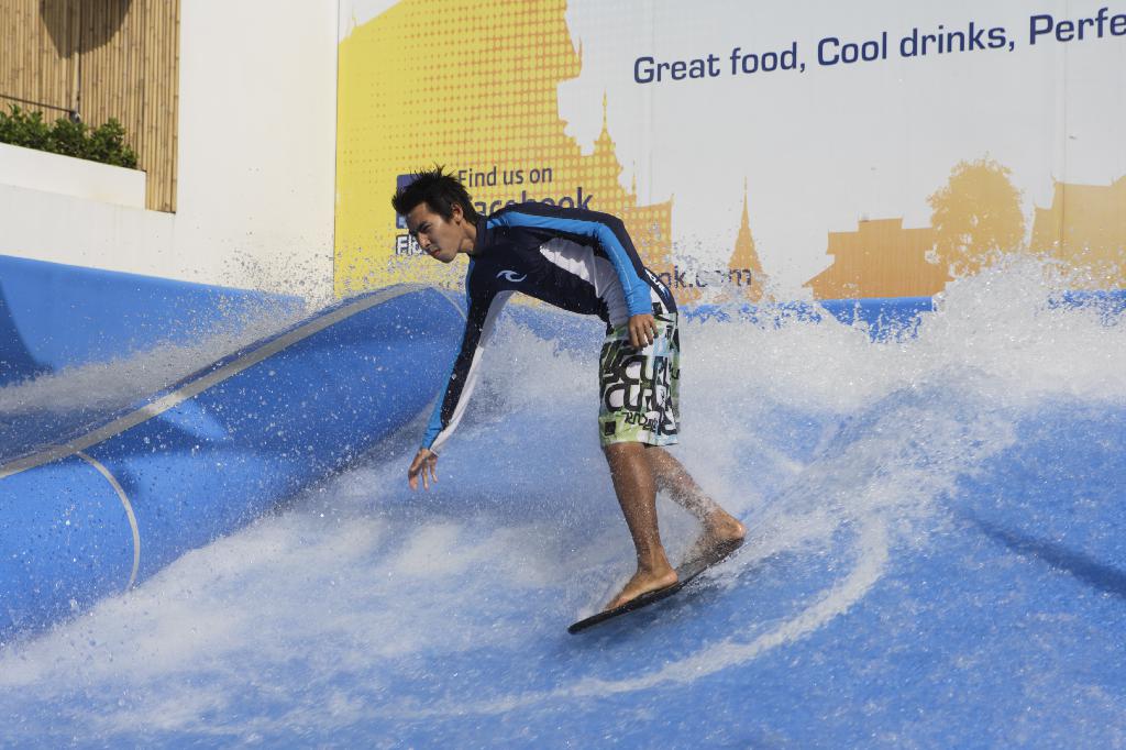 โฟล เฮ้าส์ แบงคอก