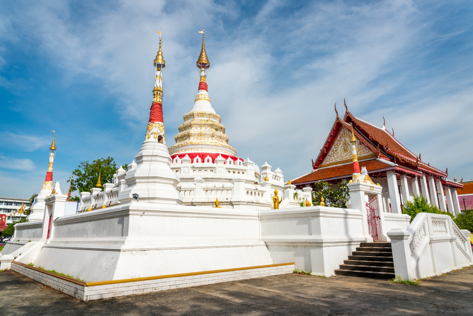 วัดทรงธรรมวรวิหาร อำเภอพระประแดง