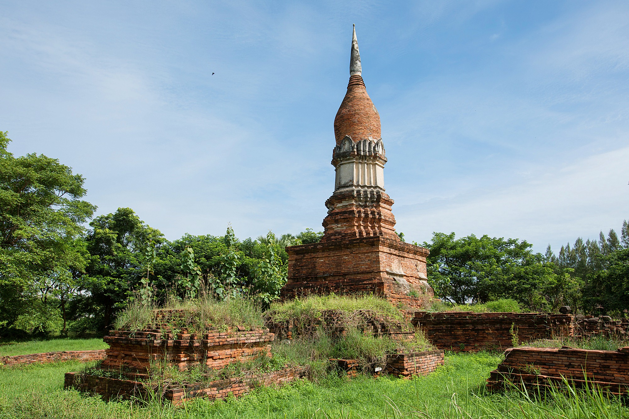 เมืองสรรคบุรีหรือเมืองแพรก (วัดโตนดหลาย)