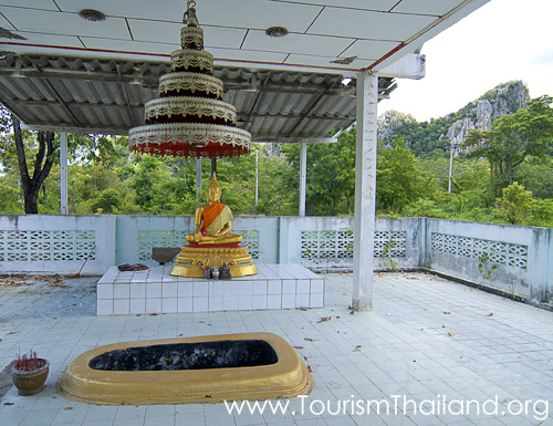 เขาพระพุทธบาทน้อย