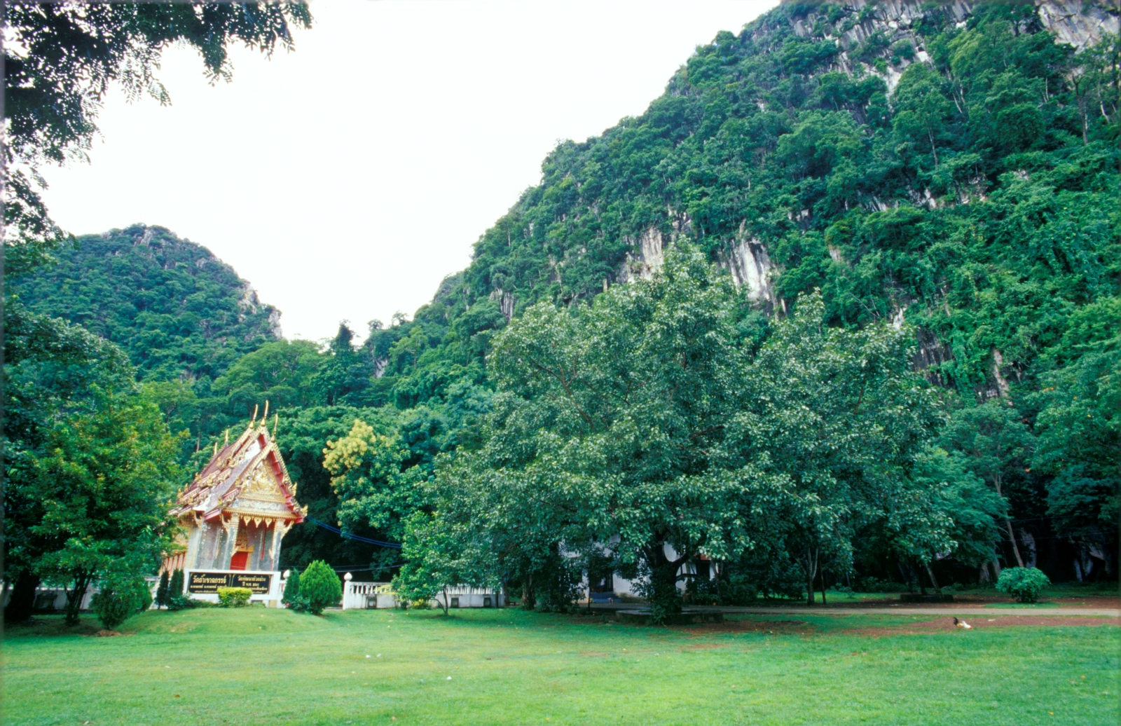 วัดถ้ำเขาฉกรรจ์