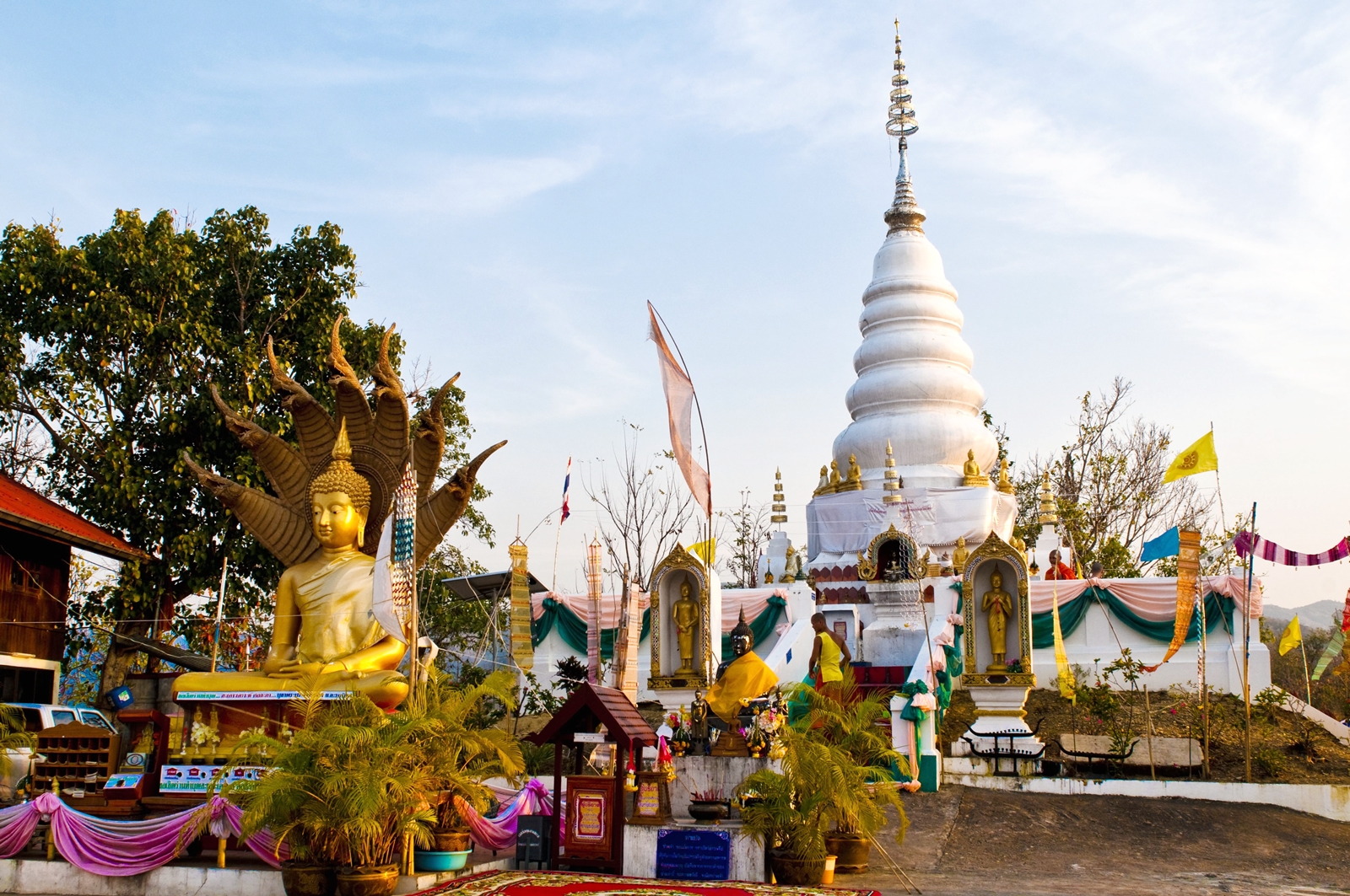 วัดพระธาตุดอยเล็ง