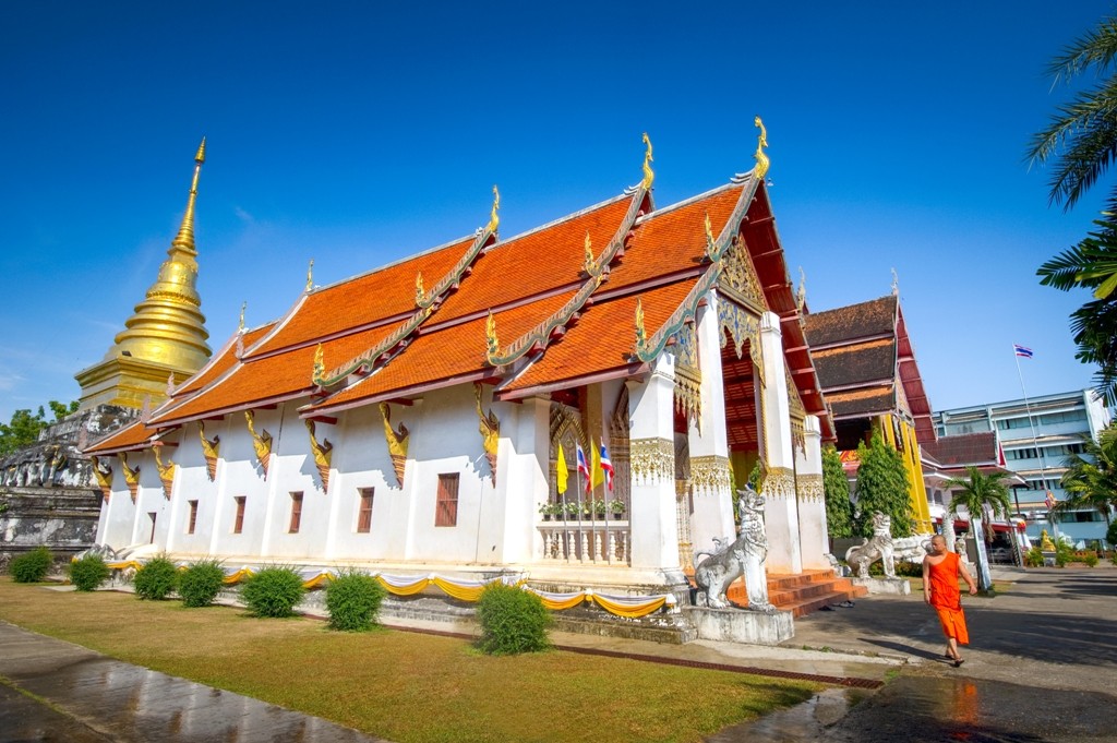 วัดพระธาตุช้างค้ำวรวิหาร