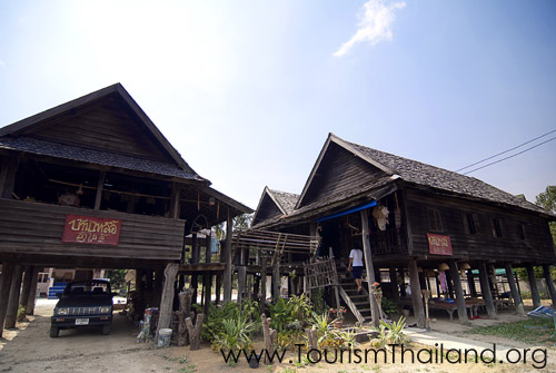 หมู่บ้านไทยลื้อหนองบัว