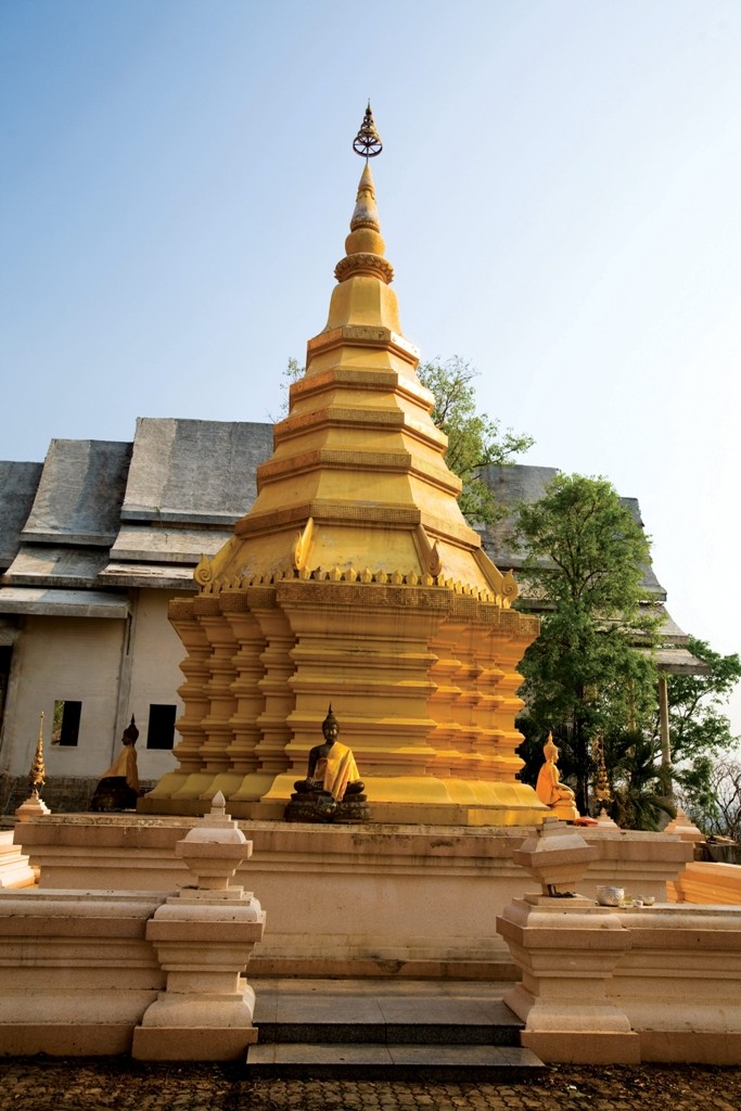 พระธาตุจอมจันทร์