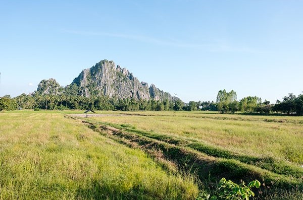 เขาปฐวี