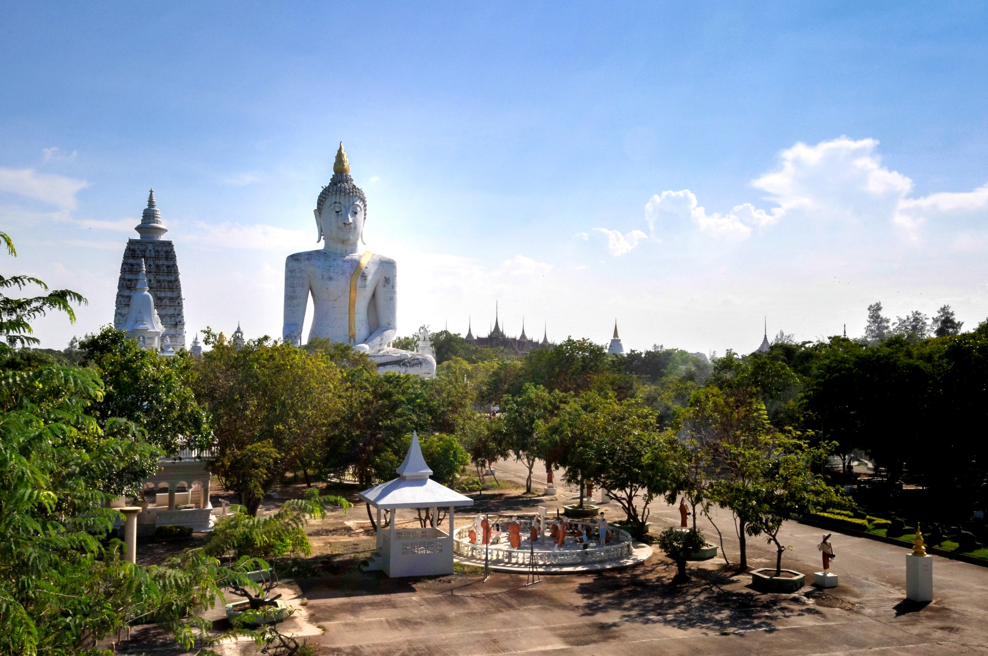 วัดไผ่โรงวัว