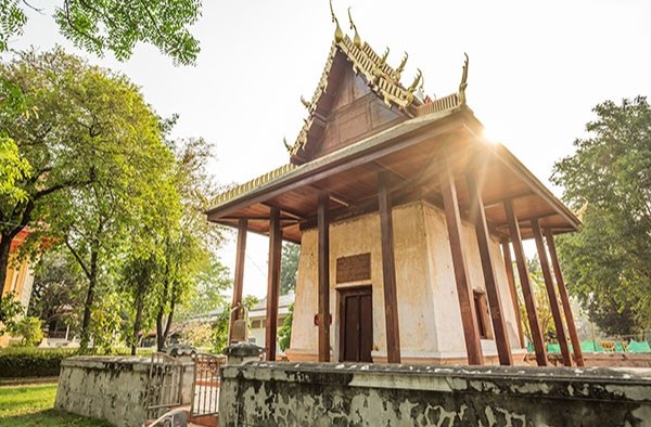 วัดสามชุก