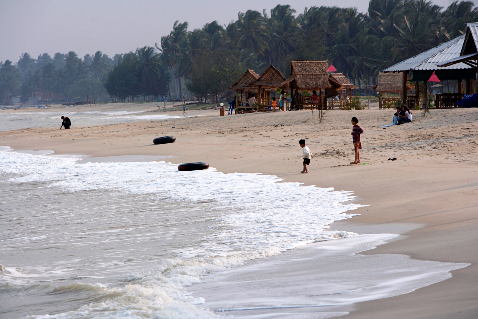 หาดด่านภาษี (หาดซันไรท์)