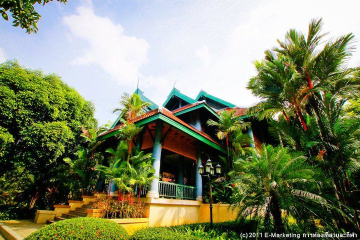 พระตำหนักเมืองนคร