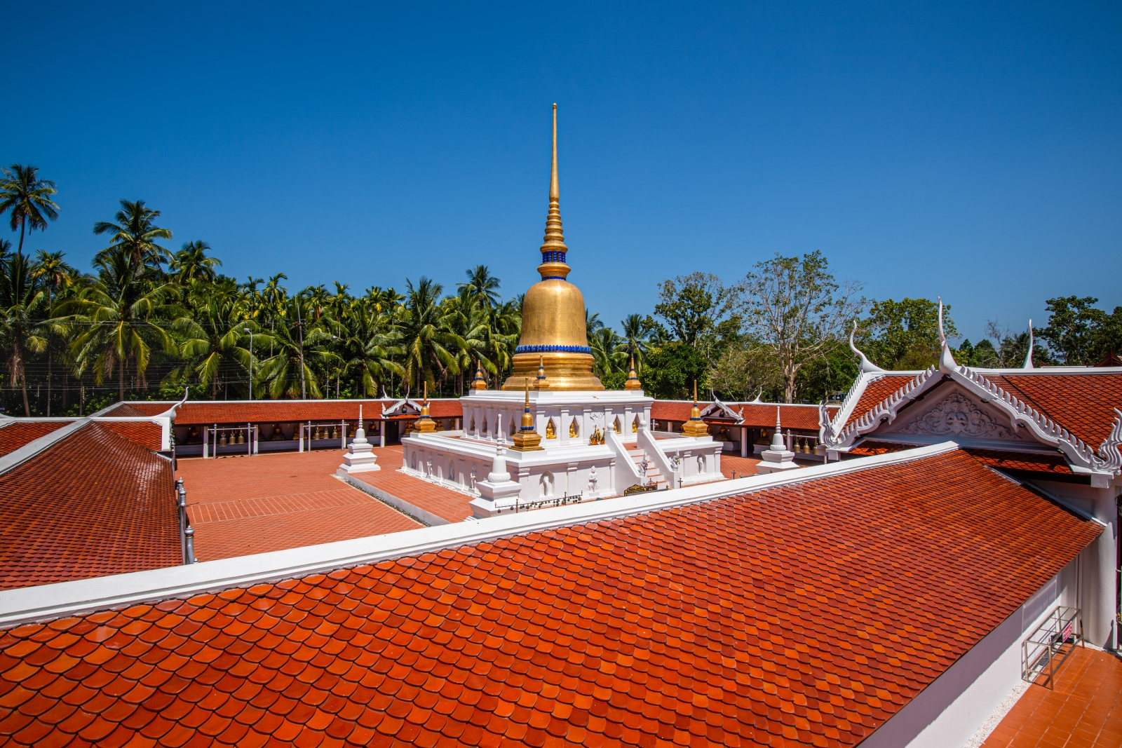 วัดพระบรมธาตุสวี
