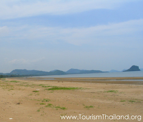 หาดอรุโณทัย
