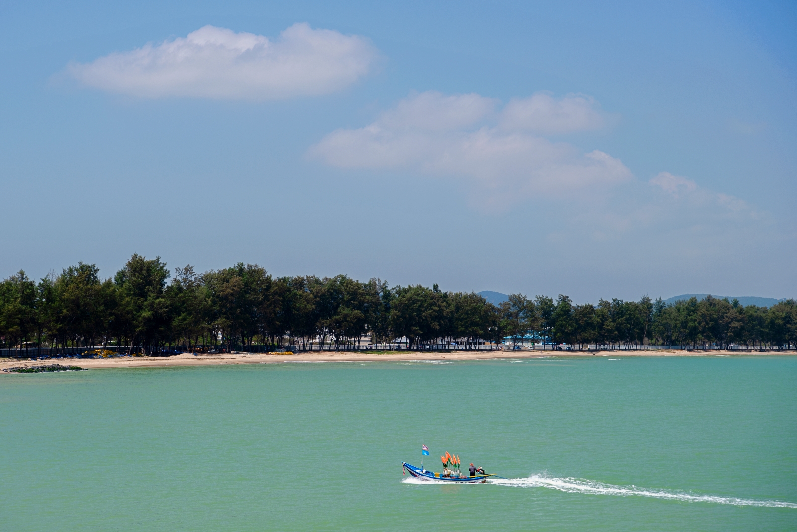 หาดชลาทัศน์