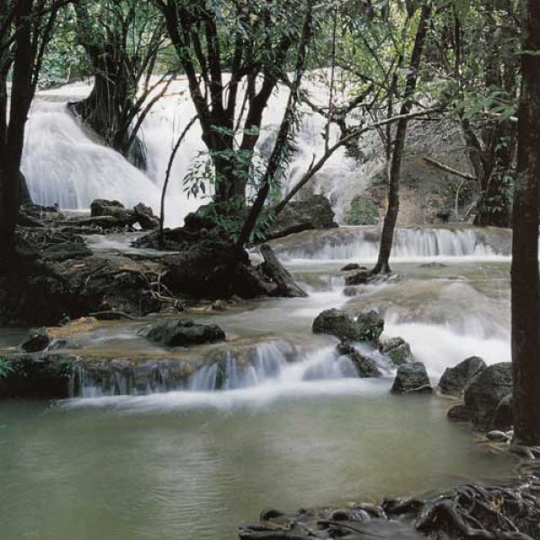 น้ำตกธารปลิว