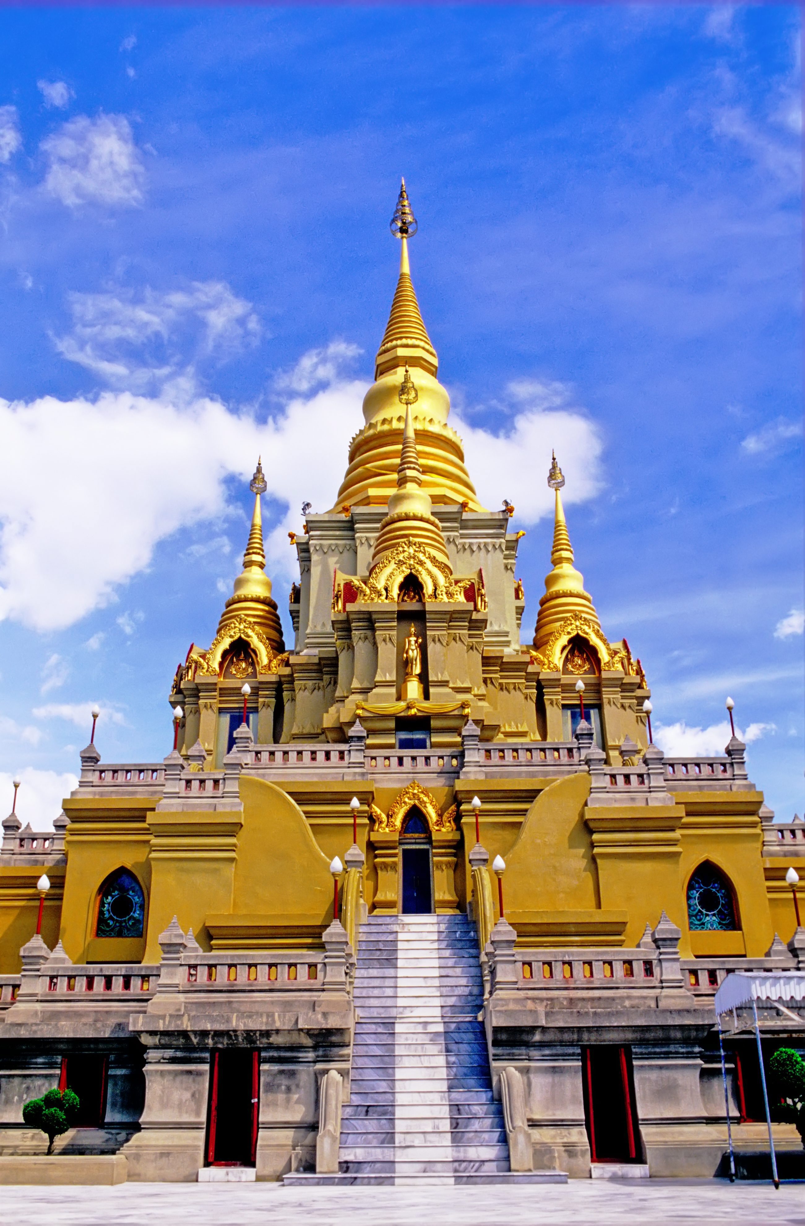 พระมหาธาตุเจดีย์พระพุทธธรรมประกาศ
